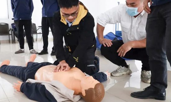 合兴开展电梯困人和触电急救心肺复苏应急演练 (3)